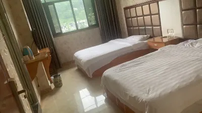 Yanhe Jinyuan Hotel Hotels near Yanhe County MinZu FengQing Jie