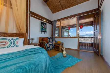 Pingju Scenic Inn (The Old Town of Lijiang) Отели рядом с достопримечательностью «Square Market»