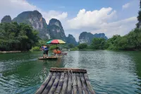 Famous Hotel (Yangshuo West Street)