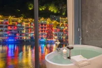 Zhenyuan Zhanyun River View Luxury Homestay Hotels near Zhenyuanfu Chengyuan