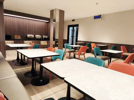 Hanting Hotel (Yanggu Gushan Road)