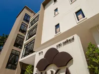 Naka Residence Hotels near King Power Phuket Complex