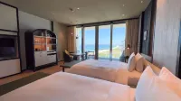 New World Hoiana Beach Resort  호텔
