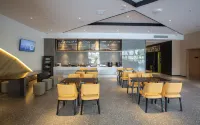 IU Hotel (Guang'an Vocational and Technical College Store） - breakfast