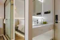 大理·雲理居|Yunli Sky Loom全視野海景度假飯店（洱海店） 天鏡閣附近的飯店