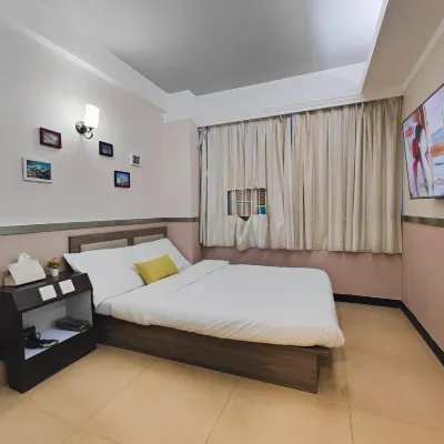 HOLY HOLIES Hotel dekat Kuil Che Kung