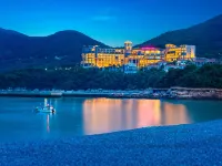 Crowne Plaza ZHOUSHAN SEAVIEW by IHG Hotels near Zhujiajian Scenic Area