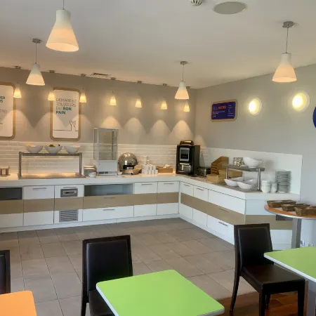 Holiday Inn Express MARSEILLE AIRPORT by IHG