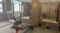 Bayan Tara Hotel - gimnasio