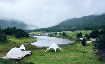 Lijiang Yulong Snow Mountain Taohuawu Ranch