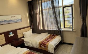 Linghai Haolai Business Hotel