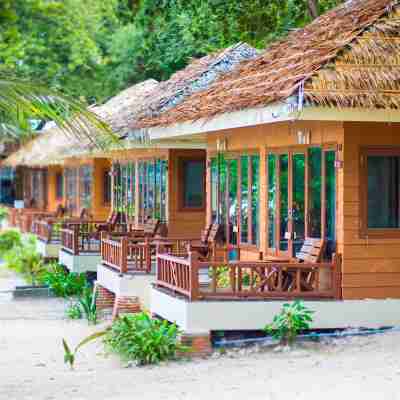 เสม็ด คาบาน่า รีสอร์ท - Samed Cabana Resort Rooms
