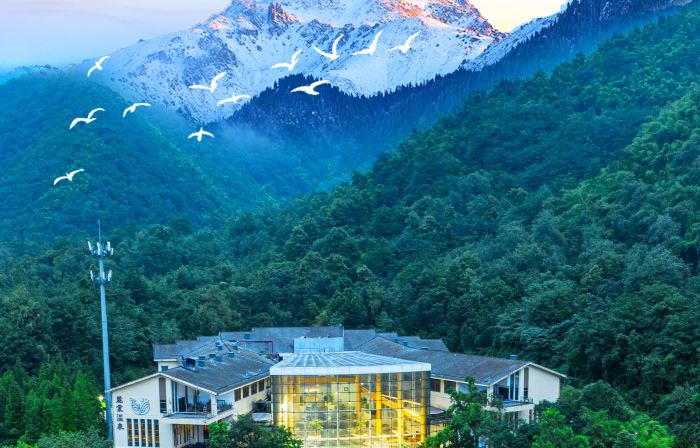 Lutang Hot Spring Resort