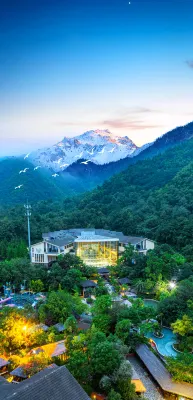 Lutang Hot Spring Resort Hotels in Mianzhu