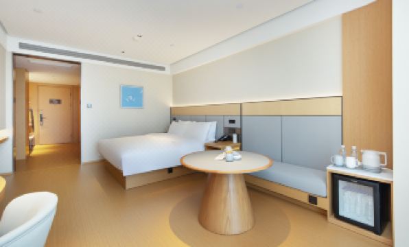 JI Hotel (Jiaomei Railway Station)