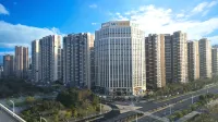 Wanting Hotel (Binjiang Ecological Park Ji'an Railway Station) Hotels near Ji'an Gymnasium