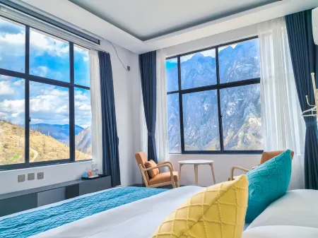 Shangri-La Tiger Leaping Gorge Qiyan Guanshan Boutique Homestay