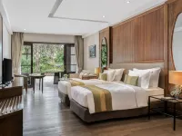 Royal Tulip SpringHill Resort Jimbaran Hotels near Rock bar