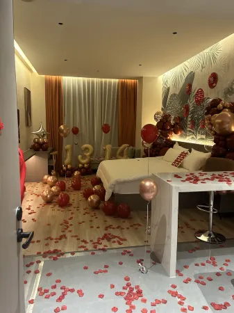 Chengdu Yueyue Impression Hotel Отели рядом с достопримечательностью «Sandaoyan»