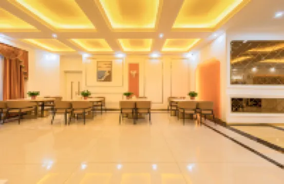 โรงแรมรอยัล พาเลซ (ถนนเป่ยหยวน หลินอี้)