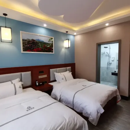 Baili Dujuan Anyi Hotel Отели рядом с достопримечательностью «Shiniu Tourism Town»