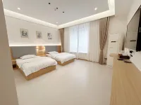 Youjia Homestay (Zhongjiang County Hospital)