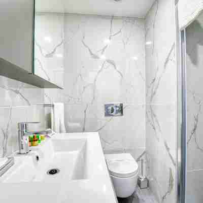 Courtyard Long Beach Holiday Resort Rooms