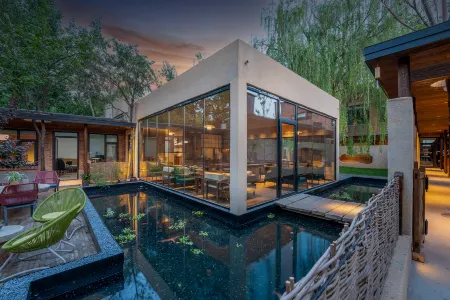 Qinggeng Yudu Dongli Homestay (Zhengding Gucheng Yinghua Xiaozhen) Отели рядом с достопримечательностью «Xincheng Pushang Dai Ruins»