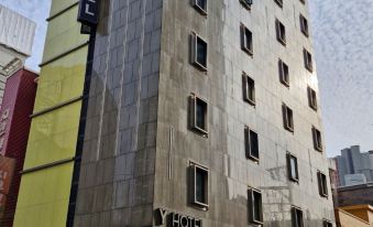 Shinchon Y Hotel