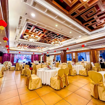 Guangning Overseas Chinese Hotel