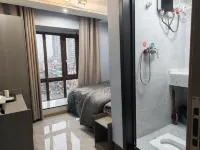 Zhijin Guilong Apartment