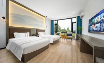 Dujiangyan Anyin Chuntang Hotel (High speed railway station in Qingcheng Mountain Scenic Area)