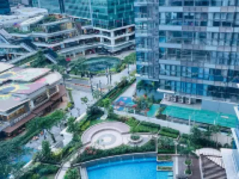 Thompson Suites BGC (Uptown Parksuites) マニラ都立博物館周辺のホテル