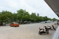 Huaibin Haoyun Business Hotel - parking