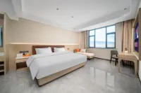 Jiuchongtian Hotel in Bayinbuluke, Hejing County