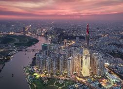 Luxury Royal Landmark 81 & Vinhomes