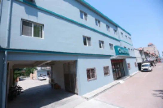 Ginza Jiayi Light Residence Hotel(Longkou Tonghai Road High speed Railway Station Store)