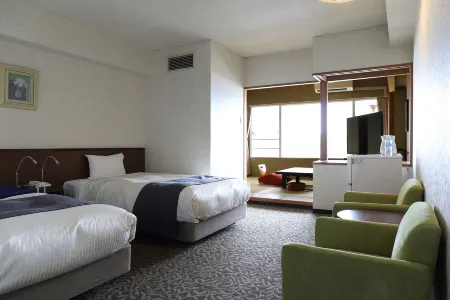 Ooedo Onsen Monogatari Nagasaki Hotel Seifu Отели рядом с достопримечательностью «Ryoma Dori»