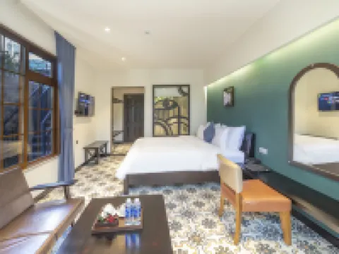 ブリック・ハウス・ダラット・ホテル ダラットのホテル