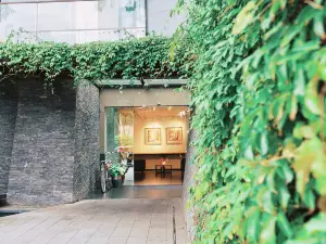 Xichang Shuxia Hotel