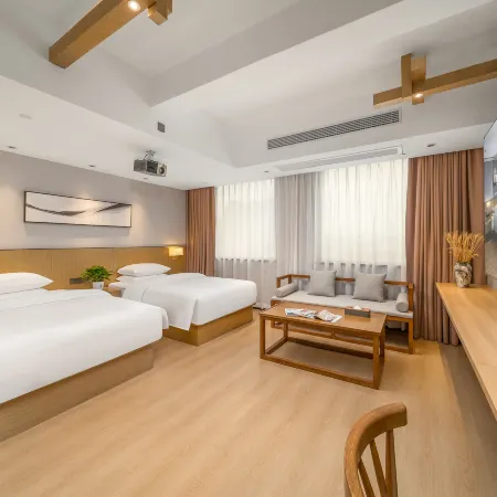 Yijian Hotel (Guilin South Railway Station Nanxi Mountain Park Branch)