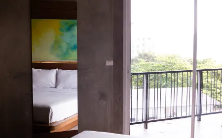 B2 Sea View Pattaya Boutique & Budget Hotel