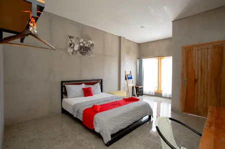 RedDoorz Syariah near Lombok Epicentrum Mall