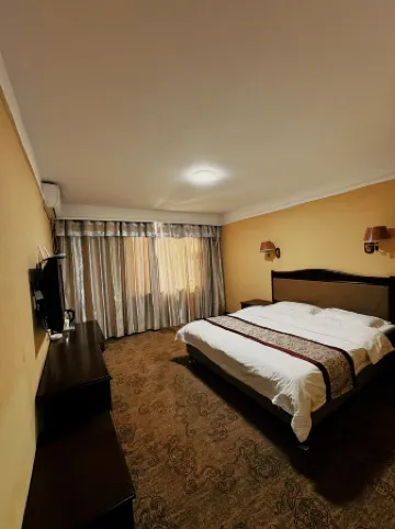 Shanshan Xinfeng Hotel