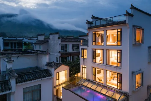 The Hotel Cillimas