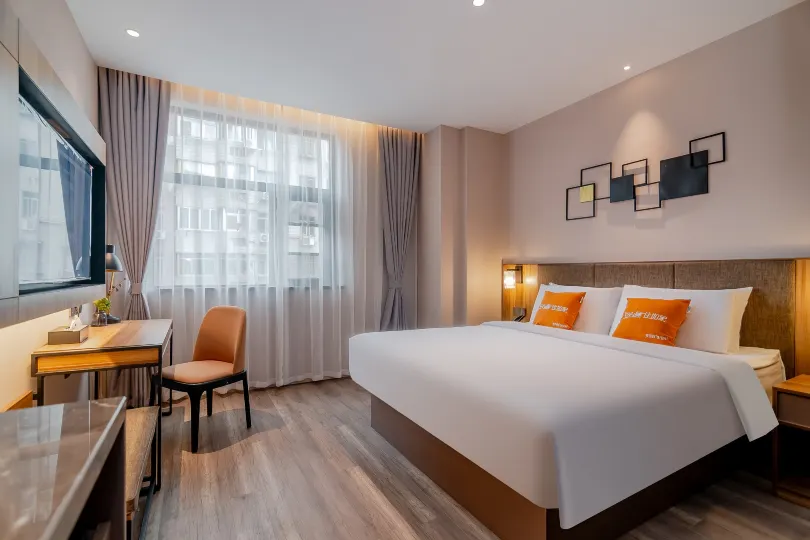 Homeinn Plus Hotel (Nanjing Confucius Temple Sanshanjie Subway Station)