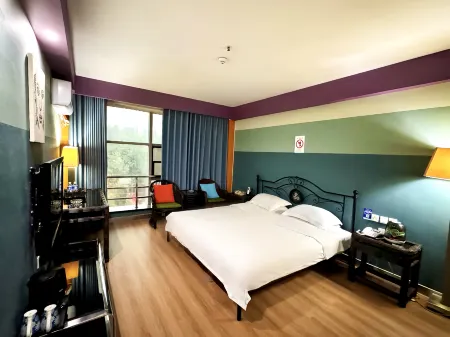 Changyuan magpie Family Fashion Hotel Отели рядом с достопримечательностью «Ruyi Garden»