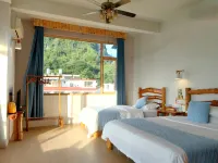Free Travel Inn · Yangshuo Yuanmuju