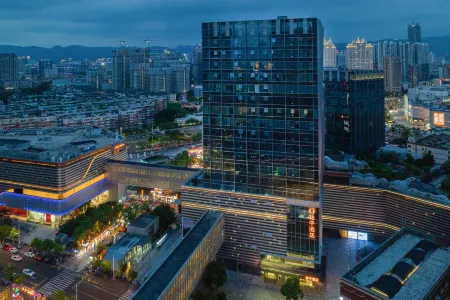 Orange Hotel (Fuzhou Taijiang Jiangsu Ning Plaza) Отели рядом с достопримечательностью «Wulongjiang Wetland Park»