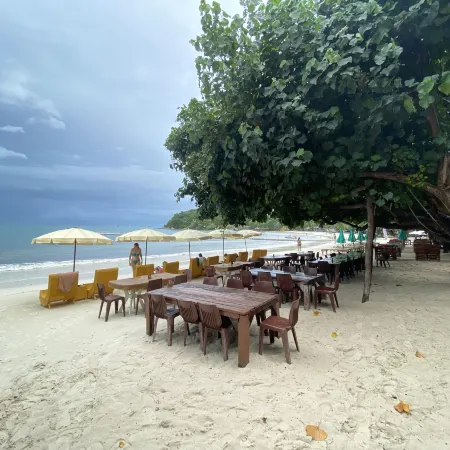 La Lune Beach Resort